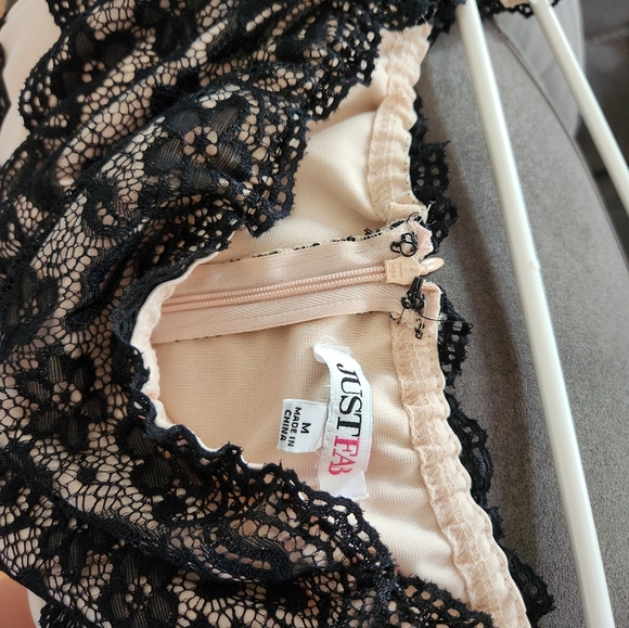 Pink mini dress - Picture 3 of 3